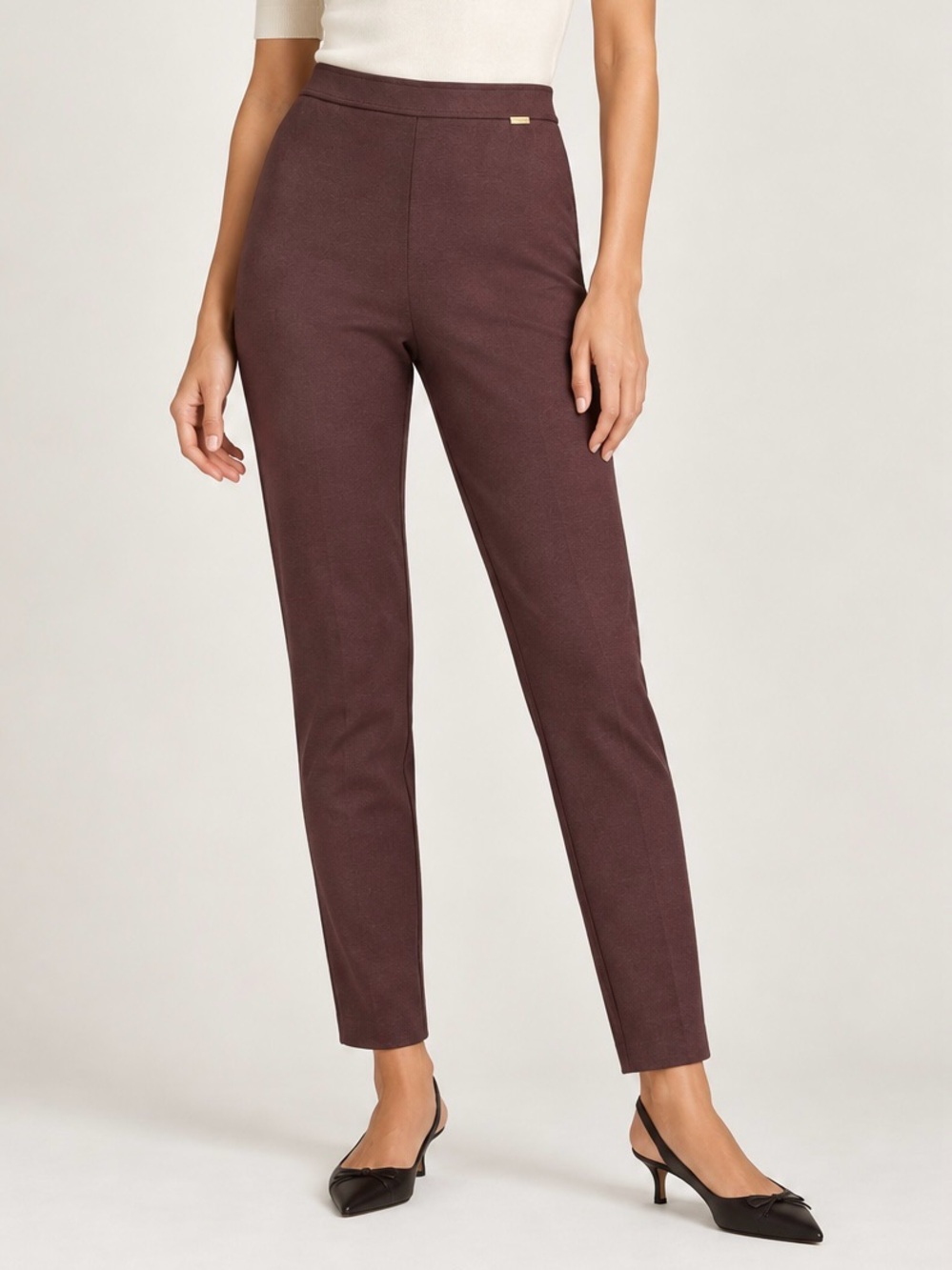 St. John Lexi Knit Slim Pants Brown Size 6 Mid Rise Split Hem Stretch